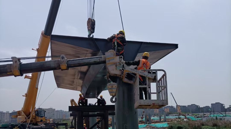 “五一”勞動節 金格建科一線建設者用汗水詮釋勞動之美