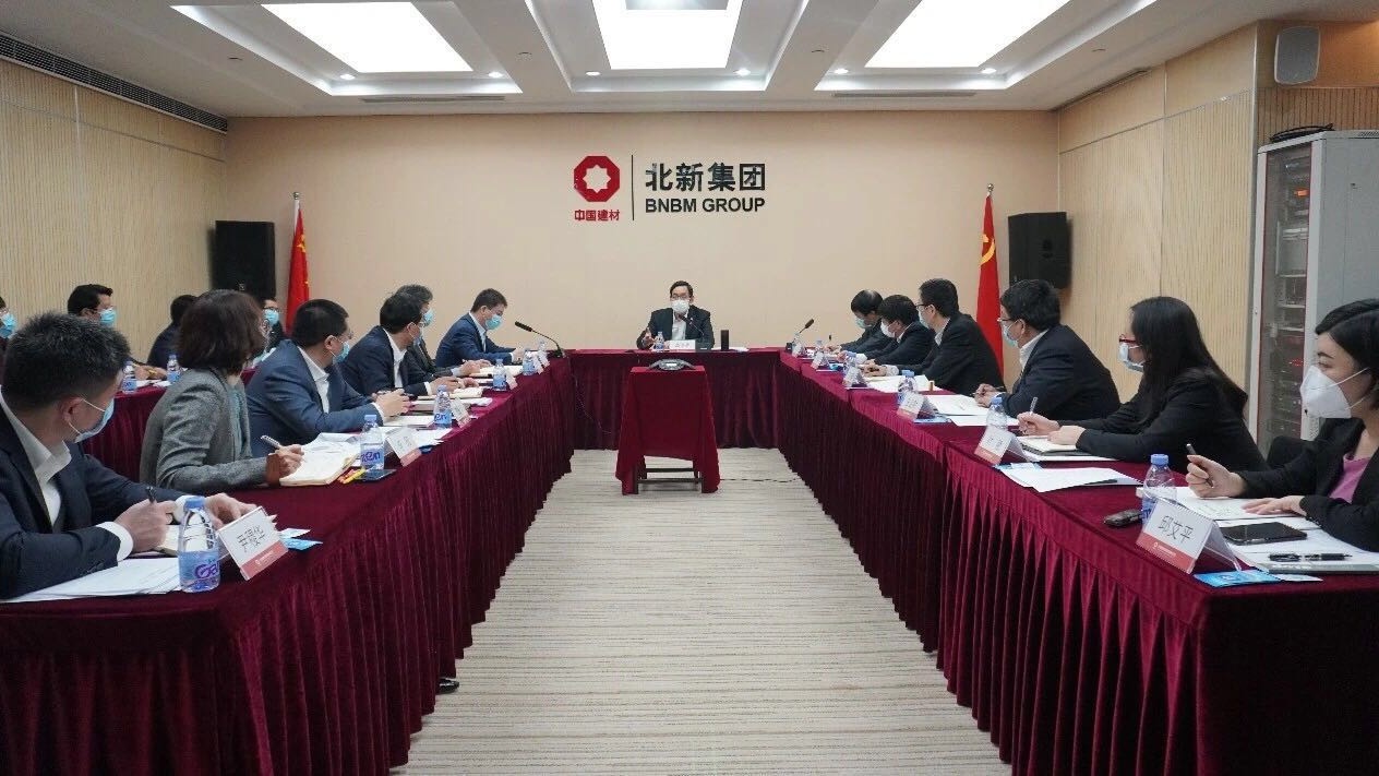 周育先到北新集團調研指導工作